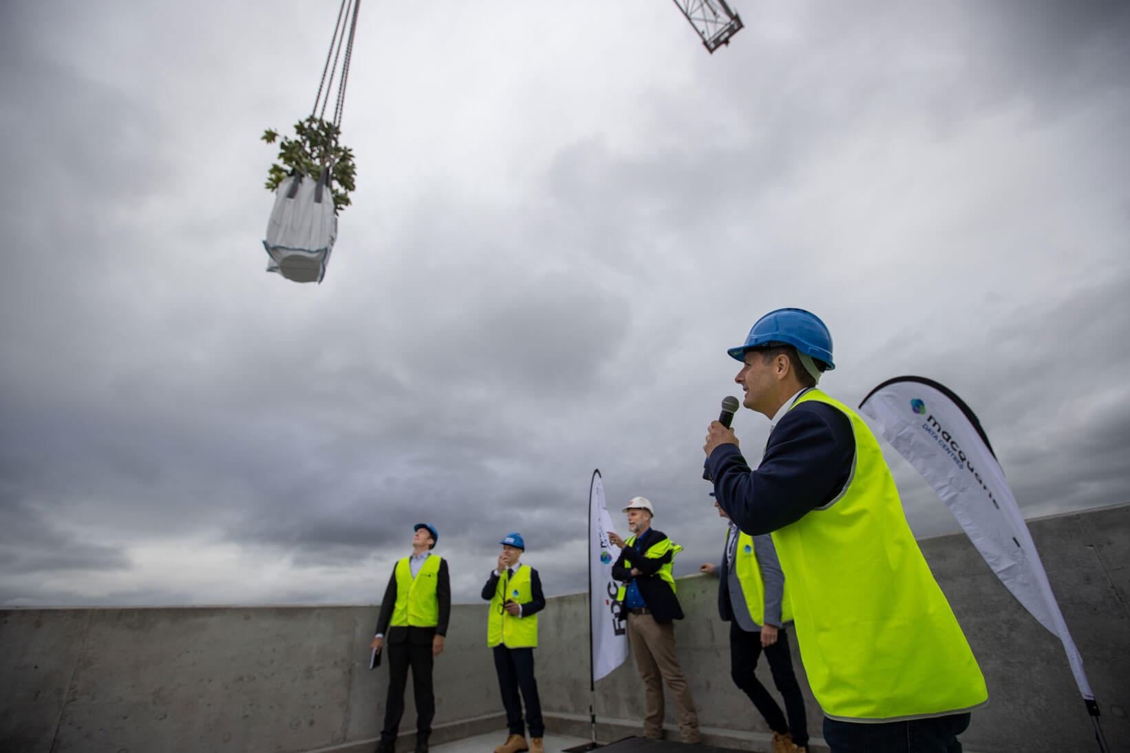 Macquarie Data Centres tops out hyperscale-ready facility in Sydney North Zone